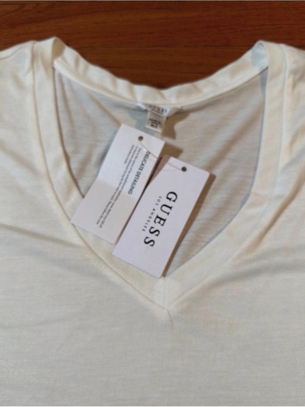 Guess White V-Neck Short Sleeve Tee - Picture 3 of 5